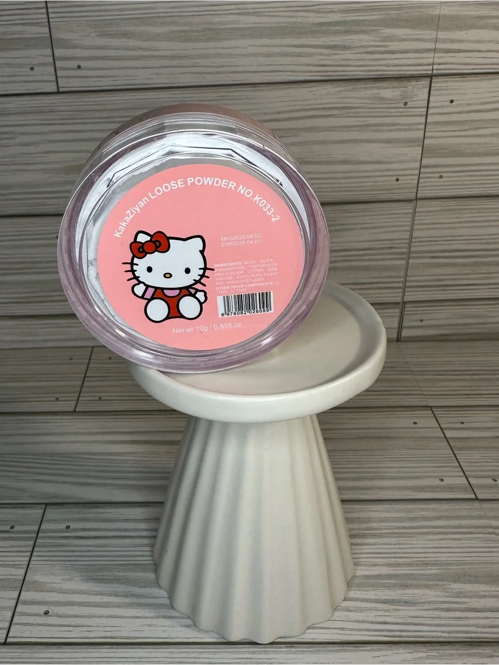 Hello Kitty Loose Setting Powder Oil Control Fixed Makeup Pink Case Kawaii Girl